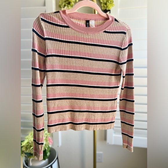 H&M - Picture 2 of 8